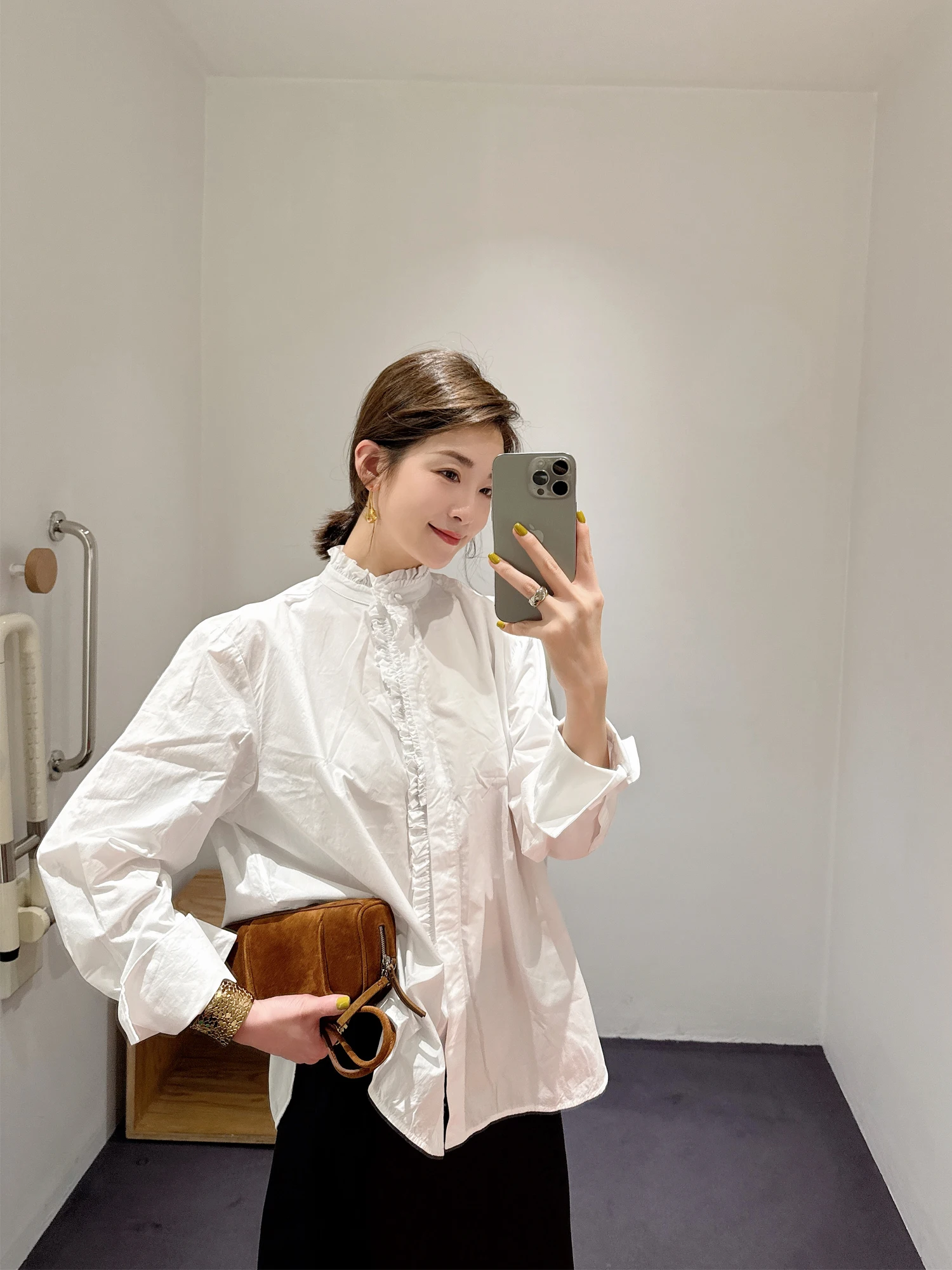 

Spring Summer New Loose Fit Cotton Long Sleeve White Shirt Stand Collar Gathered Hem Female Fashion Minimalist Style Breathable