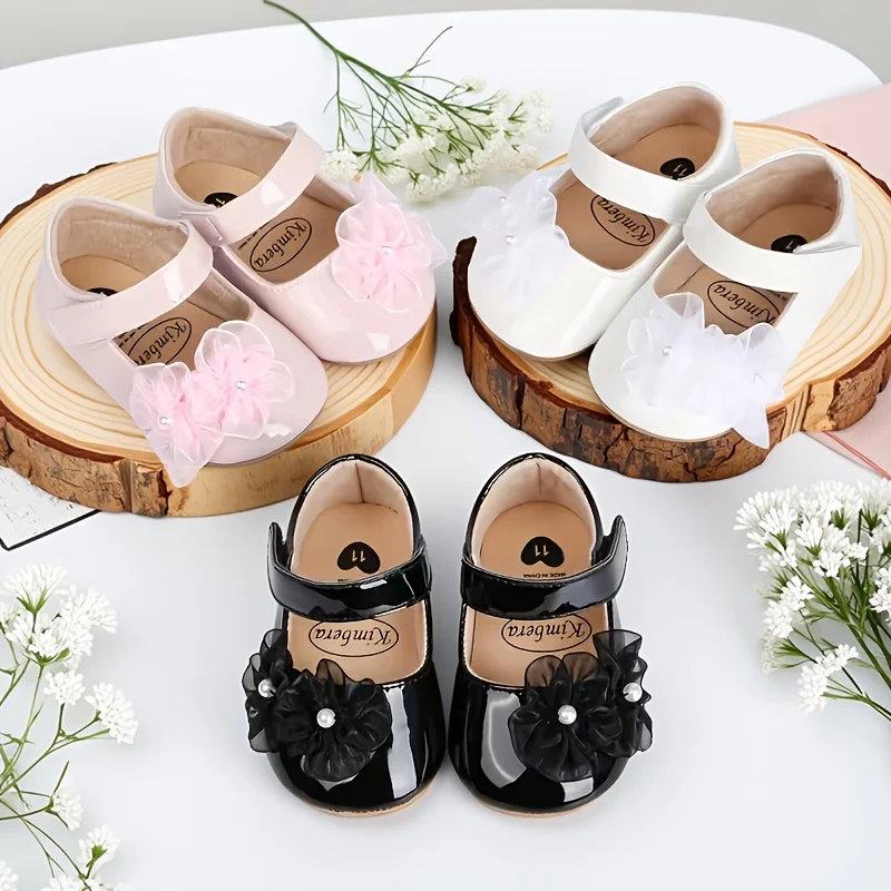 

Мягкое платье принцессы для маленьких девочек, туфли на плоской подошве, детские свадебные туфли с жемчугом и цветком, обувь Мэри Джейн для первой прогулки, обувь для новорожденных, обувь для крещения