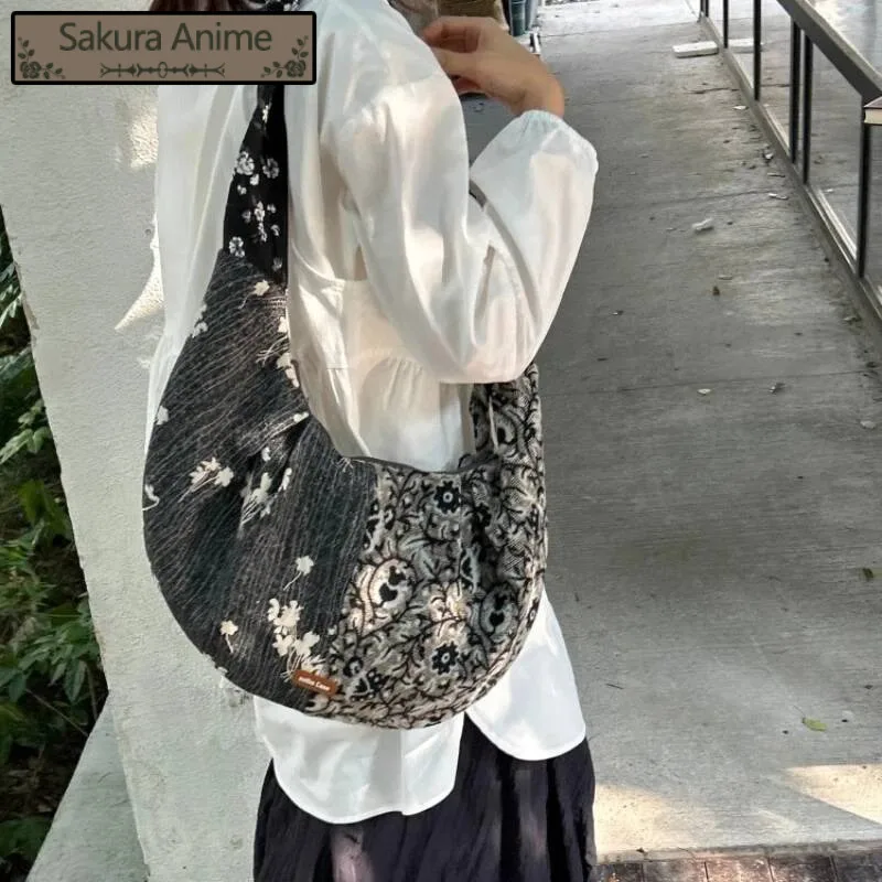 กระเป๋าสะพายไหล่ลายปะติดสุดหรู แฟชั่น Y2K สไตล์วินเทจ กระเป๋าโฮโบ ฮารูกุ กรันจ์ กระเป๋าถือสะพายข้างสำหรับผู้หญิง