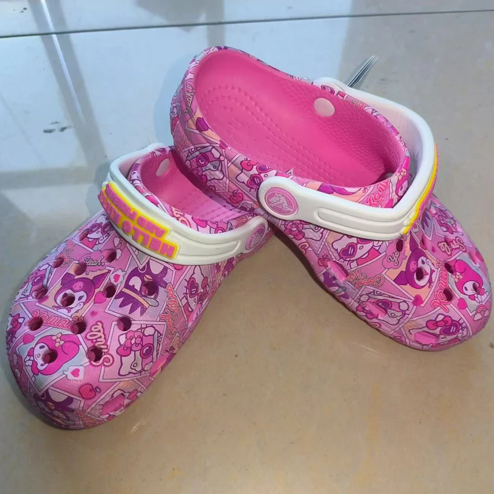 Pantofole per bambini Hellokitty Kuromi Melody Summer Girls Cartoon pantofole per bambini antiscivolo con suola morbida sandali con punta avvolgente