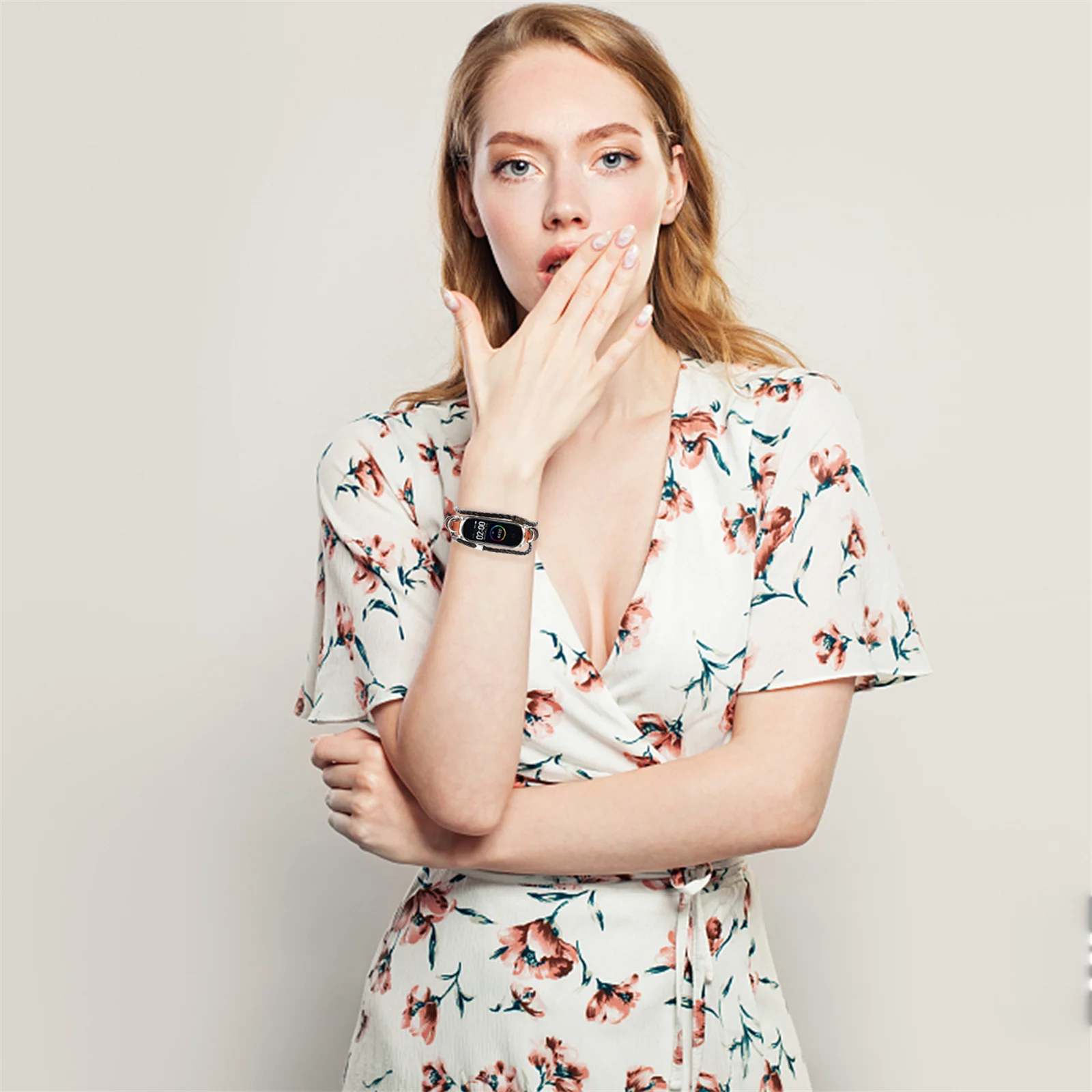 1Pcs Metal Smart Band Wristband Vintage Replacement Strap Durable Retro Beaded Design Wrist Belt for 6 Fitness Tracker