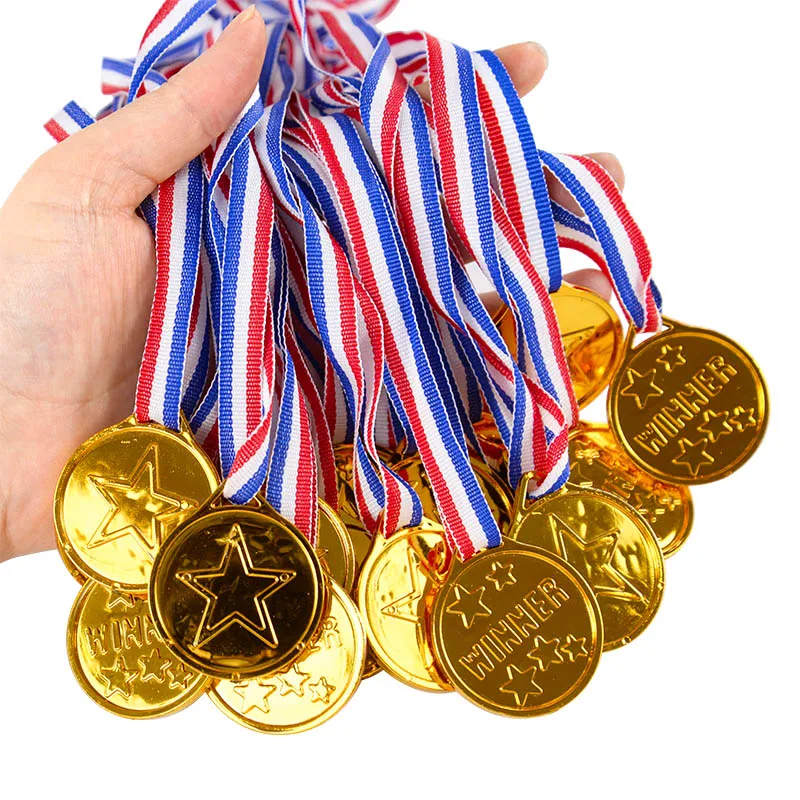 10Pcs Plastic Gold Winner Award Medals Kids Birthday Party Favors Sports Game Prize Toys Soccer Football Party Pinata Filler