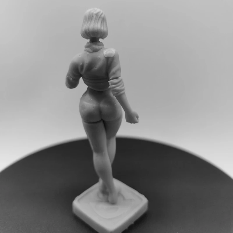 Resin Figure Smart and Sexy Velma 1/24 Scale 80mm Vertical Height Art Model Unassembled Dioramas Unpainted Statue Toys