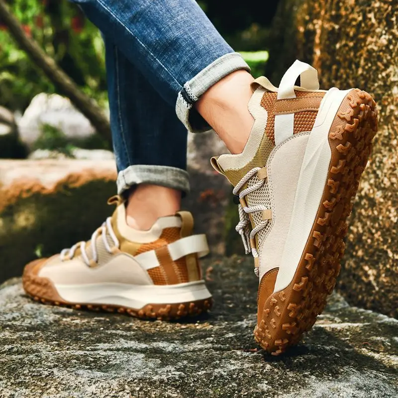 2026 New Luxury Men Hiking Sneakers Breathable Outdoor Men Shoes Anti-Slip Climbing Shoes For Men Wearable Shoe Mountain For Man