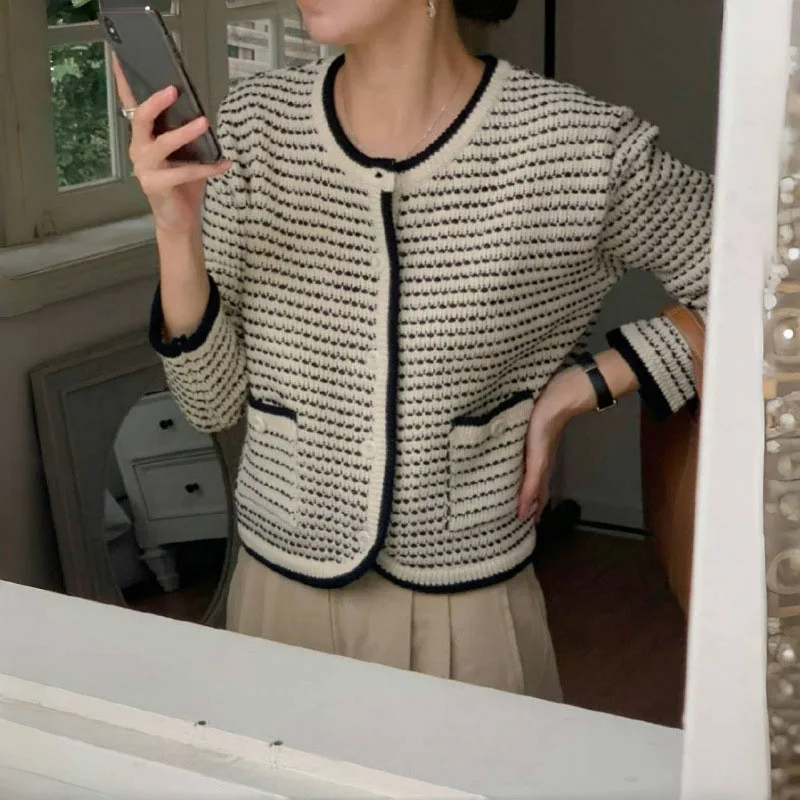 Cárdigan de punto a rayas de Color contrastante para mujer, suéter Retro elegante con temperamento francés y cuello redondo, abrigo cálido elegante de otoño