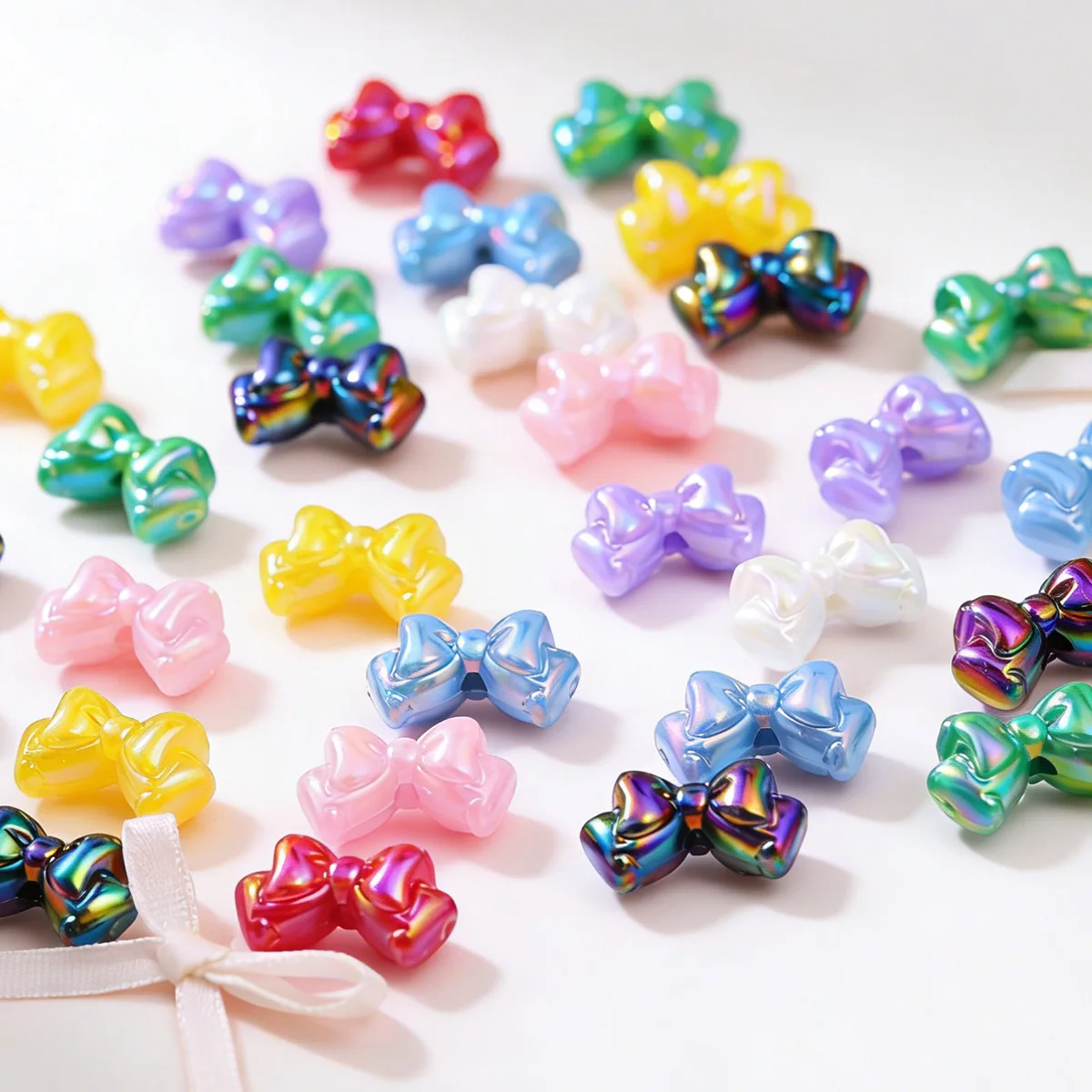 20/40 Stück Einfarbige Schleifenperlen DIY Acryl Handyketten-Abstandhalterperlen für Schmuck Armbänder Halsketten Herstellung DIY Zubehör