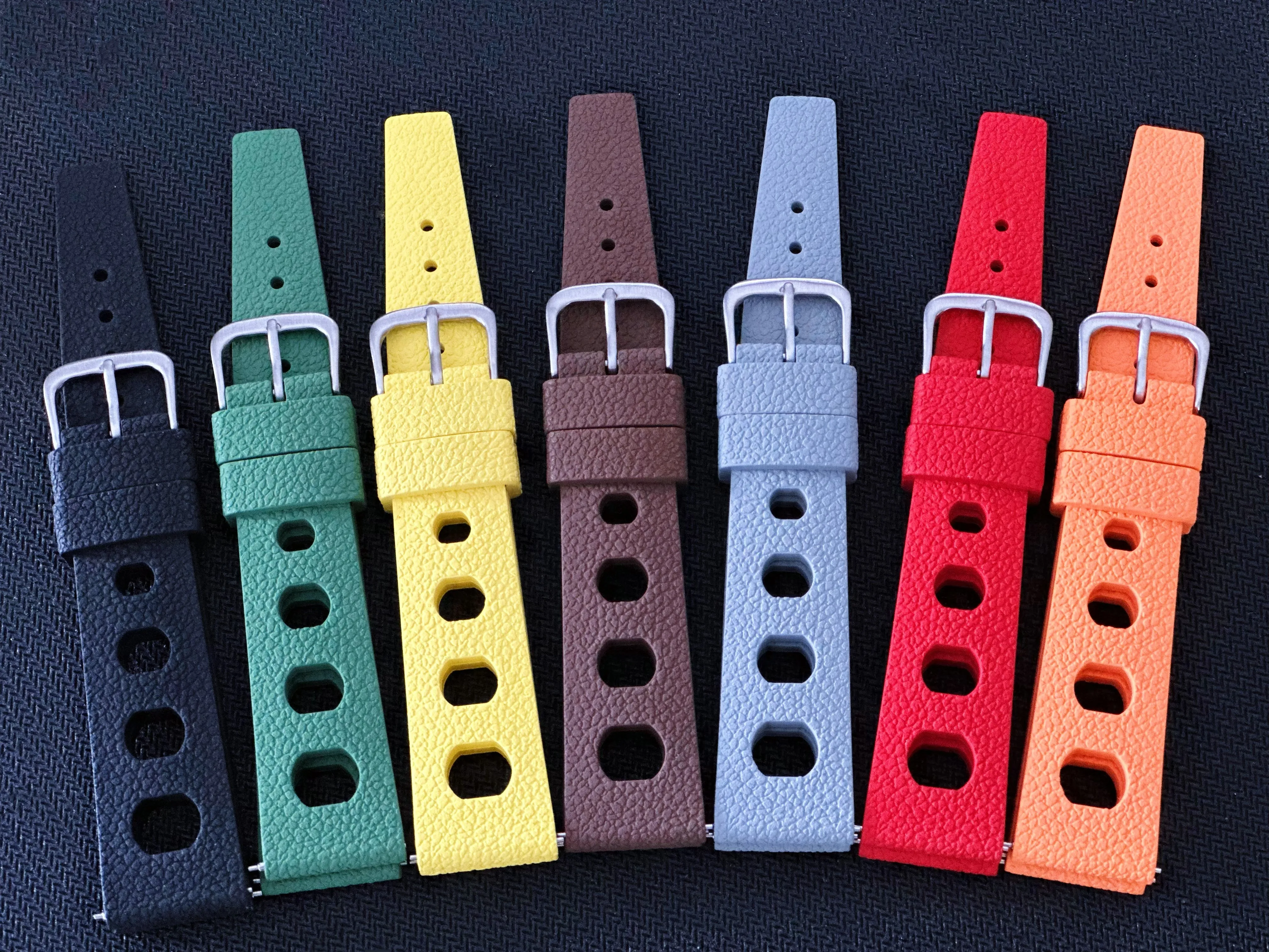 

New Design Fluororubber FKM Watch Strap 20mm 22mm Tropic Strap Quick Release Watch Band For Traditional Diving Watch Accessories