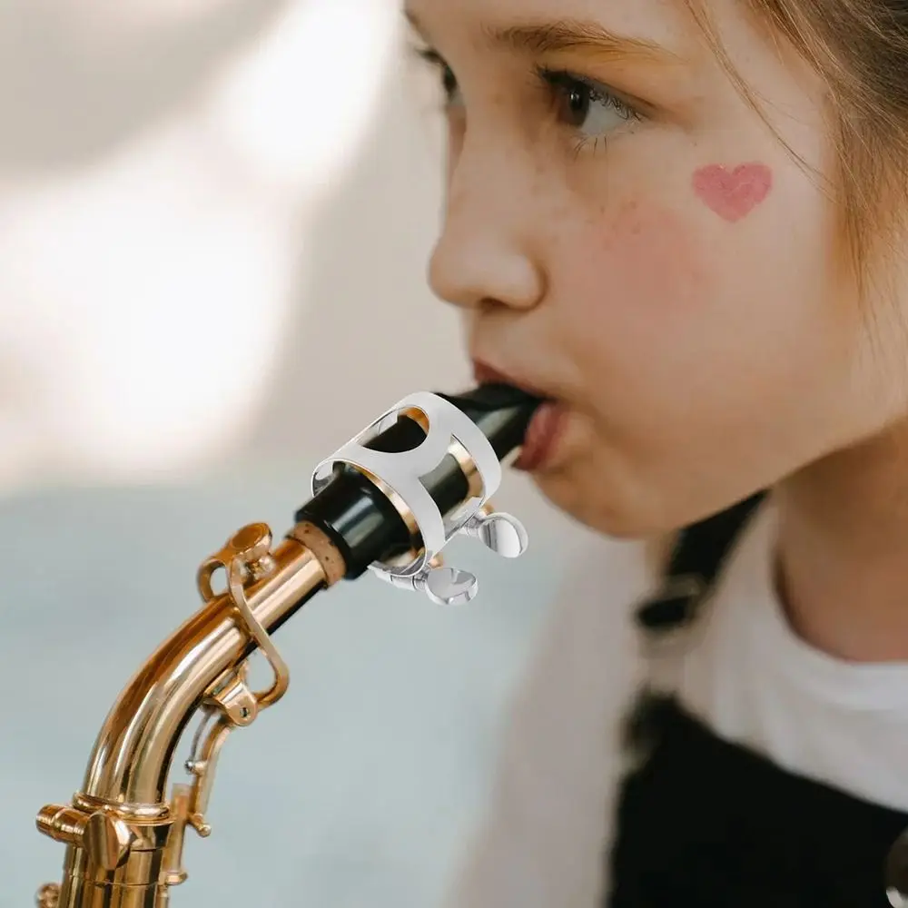 1Pcs Brass Saxophone Mouthpiece Clip with Adjustable Screw Snap Ring Ligature Climp Alto/Tenor/Soprano Fastener Cap