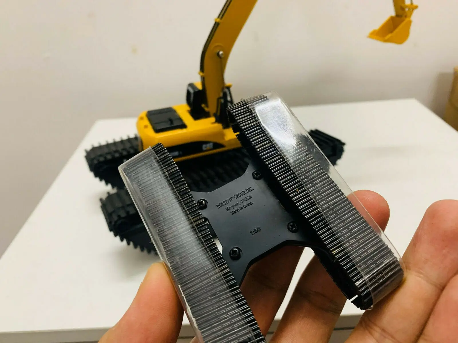 320D Long Reach Amphibious Excavator 1:50 Scale Engineering Vehicles