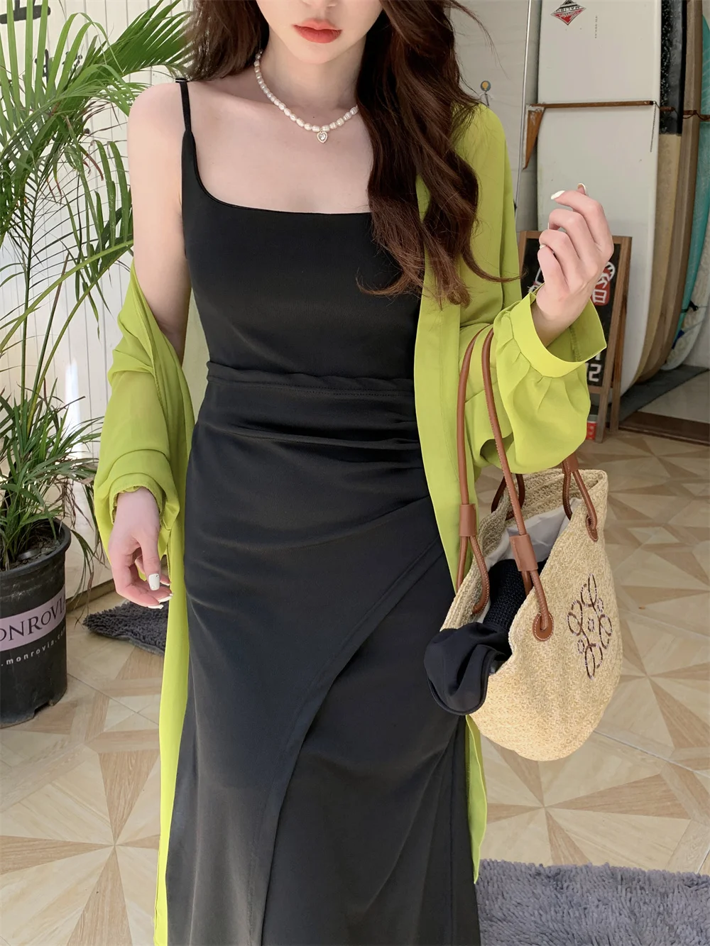 

Popular women's avocado green mid-length cardigan sun protection coat ice silk + black sexy dress long skirt two-piece set