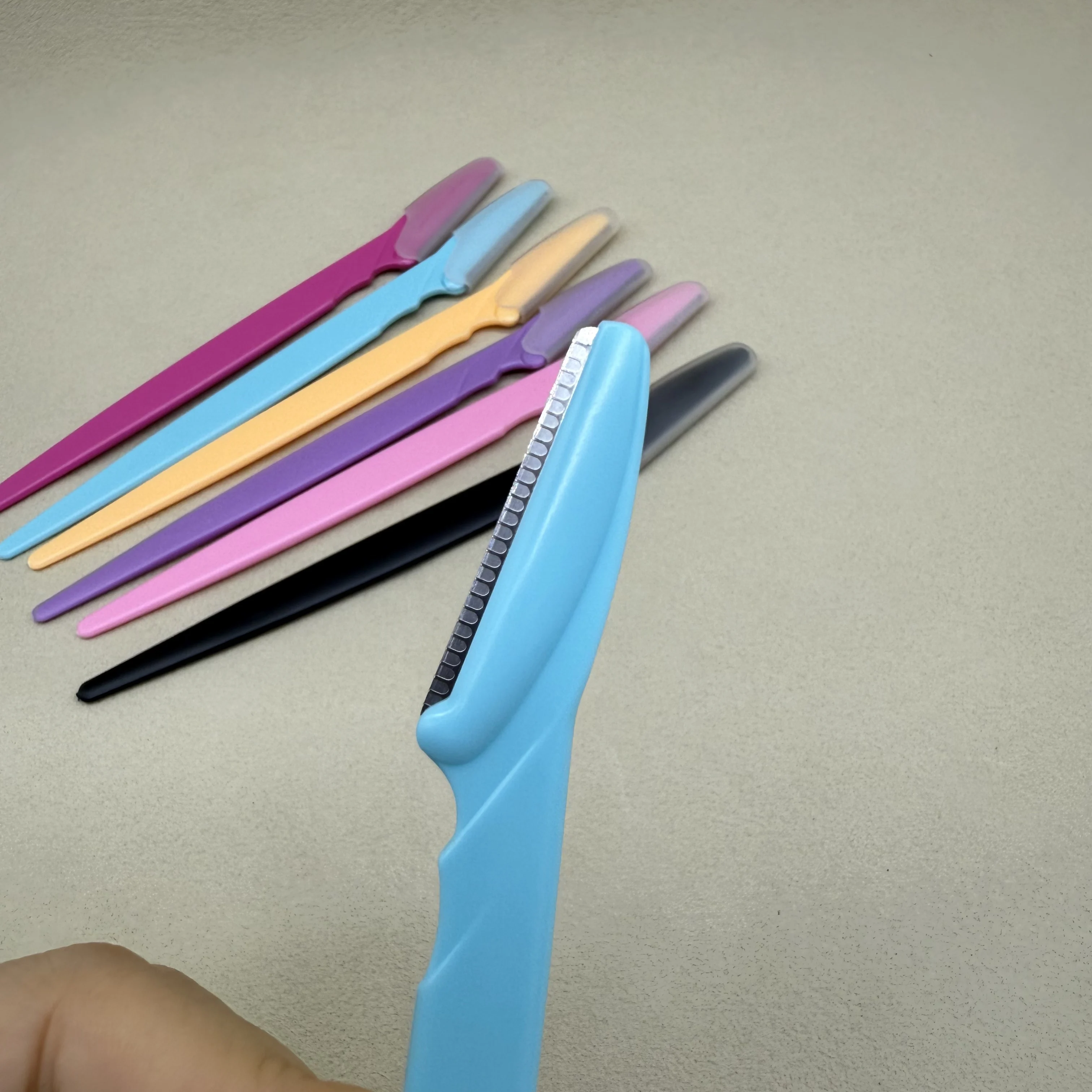100 teile/beutel Augenbraue Trimmer Messer Tragbare Gesicht Rasierer Haarentferner Augenbraue Trimmen Gestaltung Epilation Haar Rasierer Klingen – Detail 7