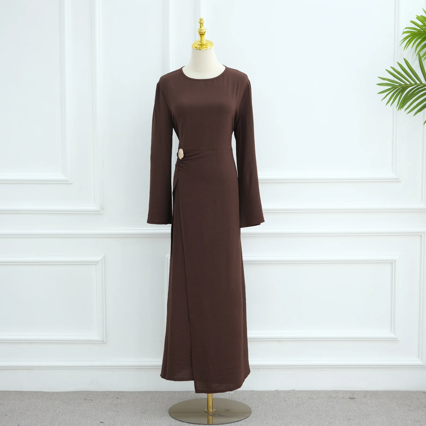 lady muslim dress Uni Islamic Clothing New Abaya Women Soft Crepe Abaya Femmes Robe Modest Dress with Tie Back and Gold Buckle THML  THML Top  Floral Top  Pink Top  Pink Floral  Boutique Top  Women's Top  Spring Top  Summer Top  Casual Top  Dressy Casual  Cap Sleeve  V-Neck  Lightweight  Pink Blouse  Floral Blouse  Boutique Clothing  Mom Style  Feminine Style  Tummy Friendly