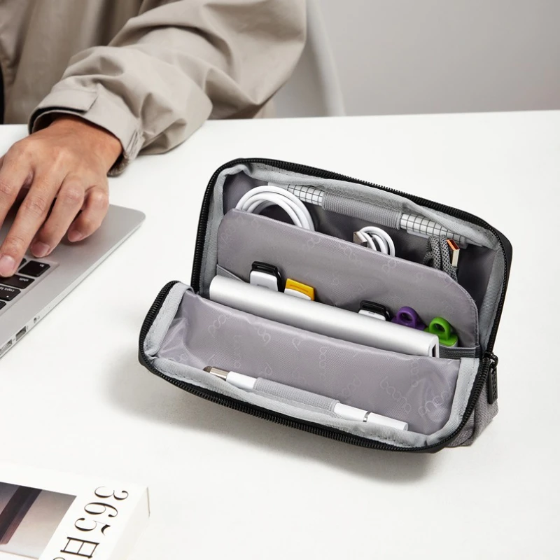 Desktop Standing Digital Organizer Bag for USB Drive Pen Space Saving Cable Storage Bag Office Electronic Accessories Tech Pouch