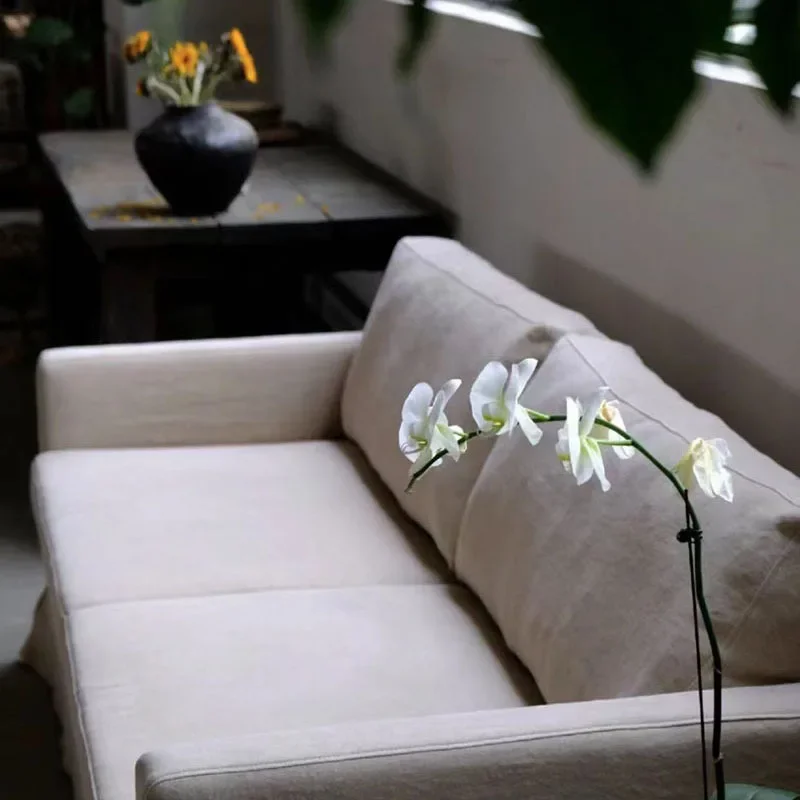 Canapé double pour trois personnes en tissu lin, entièrement démonté et lavé, meubles rétro B & B inn