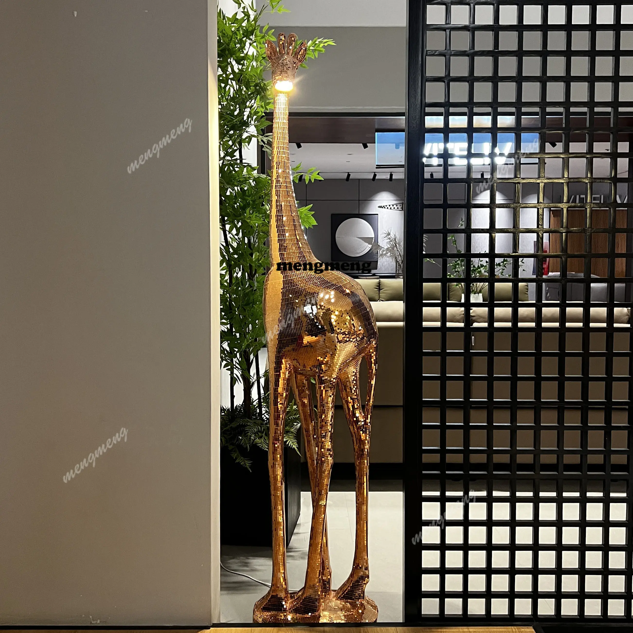 

Giraffe with lamp living room floor-to-ceiling large ornament under the stairs decorative glass sequins glow