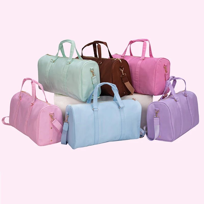 Bolsa de viaje personalizada para 20 piezas, bolso de nailon resistente al agua, con correa para el hombro, para gimnasio y deportes, Color caramelo, nuevo estilo