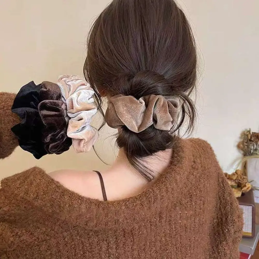 

4pcs French Style Velvet Scrunchies Gentle Solid Color Women Hair Scrunchies Temperament Elegant Elastic Hair Ropes