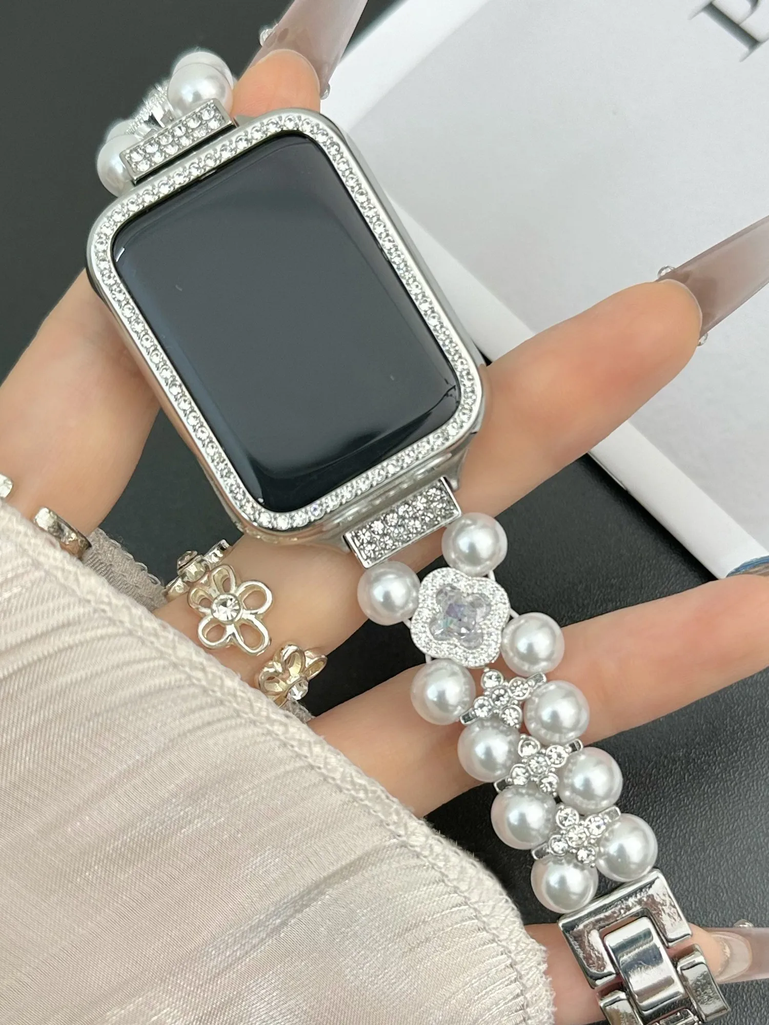 

Double row pearl bracelet strap suitable Xiaomi Band 8Pro/9Pro，For Mi band 3/4/5/6/7，8/8NFC/9/9NFC/10/10NFC，For Redmi Watch5/4/6