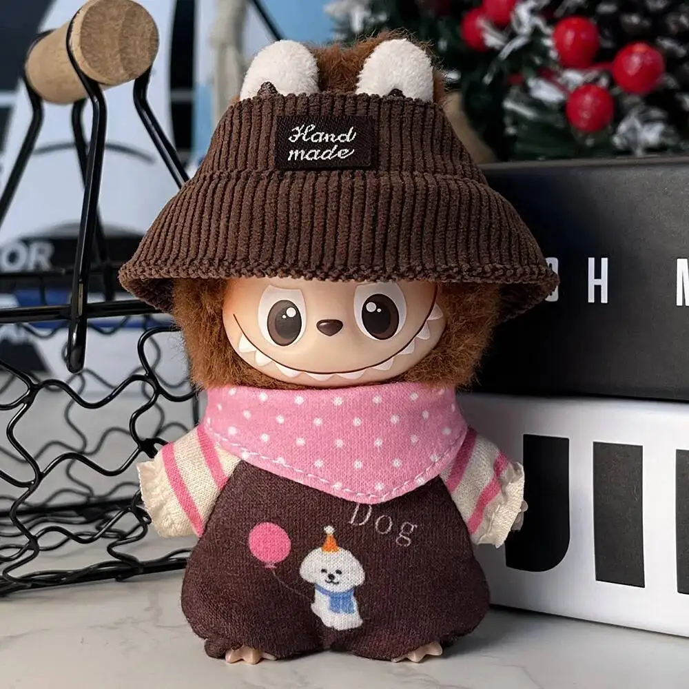 ل Mini Labubu 4.0 دبوس لملابس الحب قبعة بحافة مريلة بذلة مجموعة لملابس دمى Labubu V4