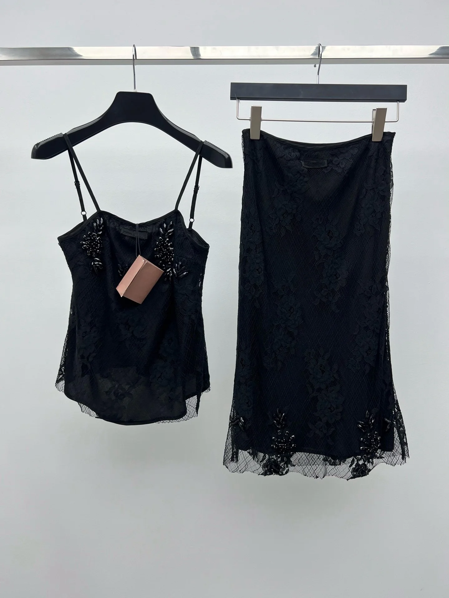 2024 Women\'s Clothing Hand-studded diamond lace camisole top + skirt set Spring Summer New 0702