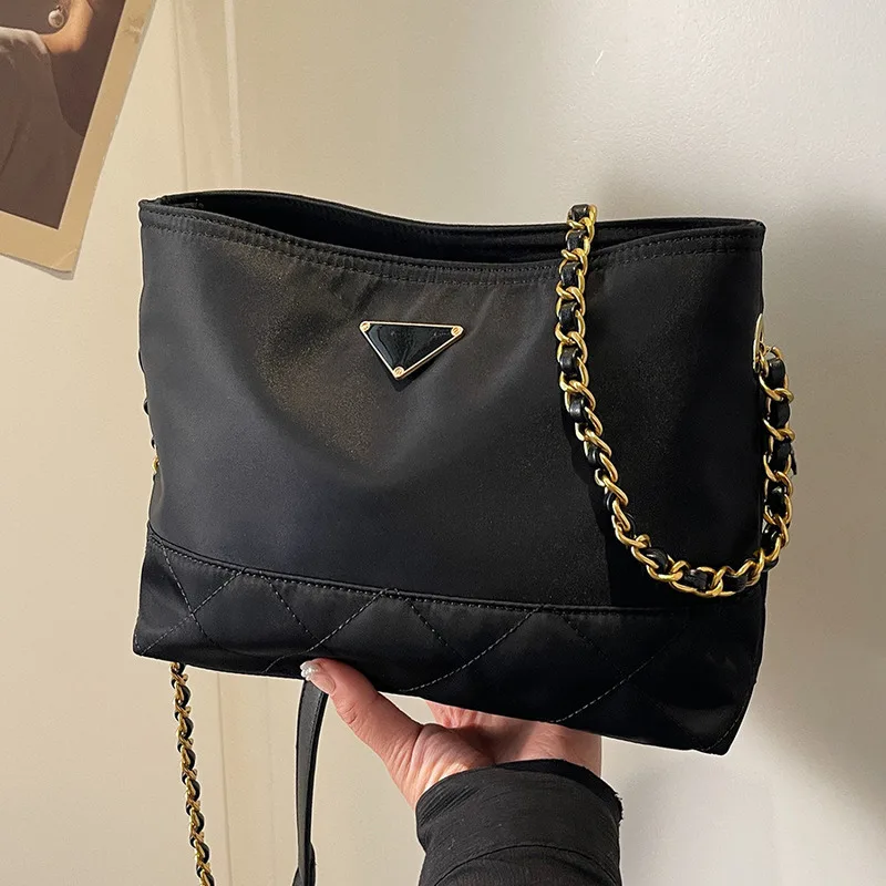 

Nylon Large Capacity Shoulder For Women 2025 New Casual Chain Crossbody Trendy Bucket Bag This Year