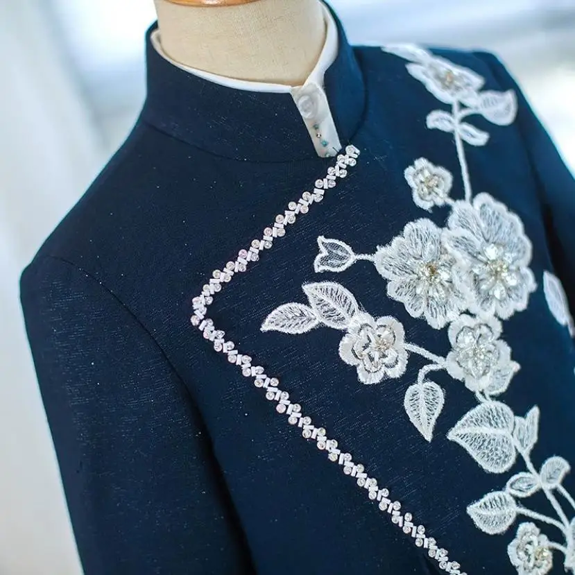 Kinder-Festanzug für Klavierauftritte, Hochzeiten, Geburtstage, formelle Anlässe und Abendveranstaltungen – A4240 Jungen-Anzug in Marineblau – Detail 8