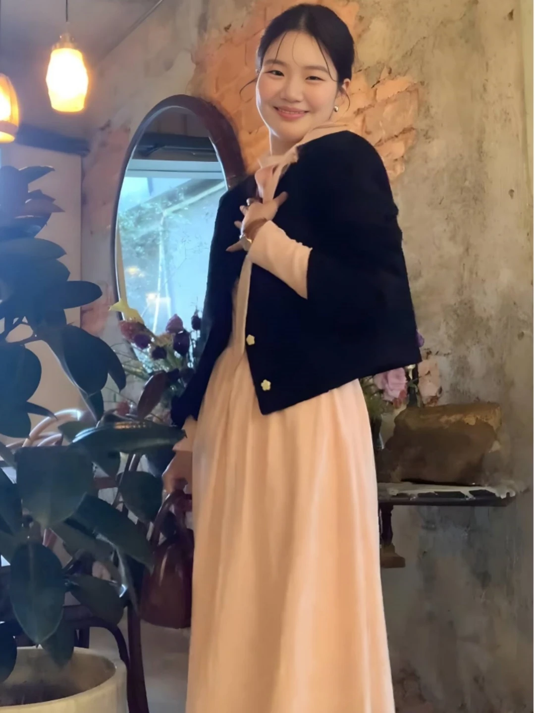 

Autumn Winter Women's Sweet Style Midi Dress Set with Short Quilted Jacket Soft Elegant Slimming Design Fashionable Three-Pie...