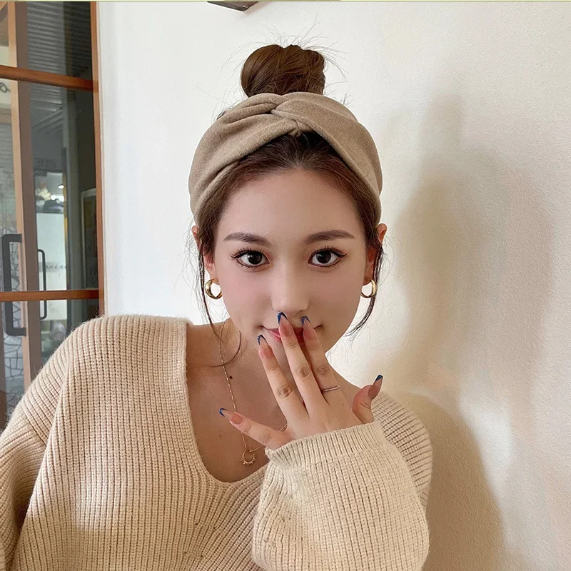 Diadema elegante de ala ancha para otoño e invierno, aro Simple para el cabello para lavar, ejercicio físico, accesorios para el cabello de salida