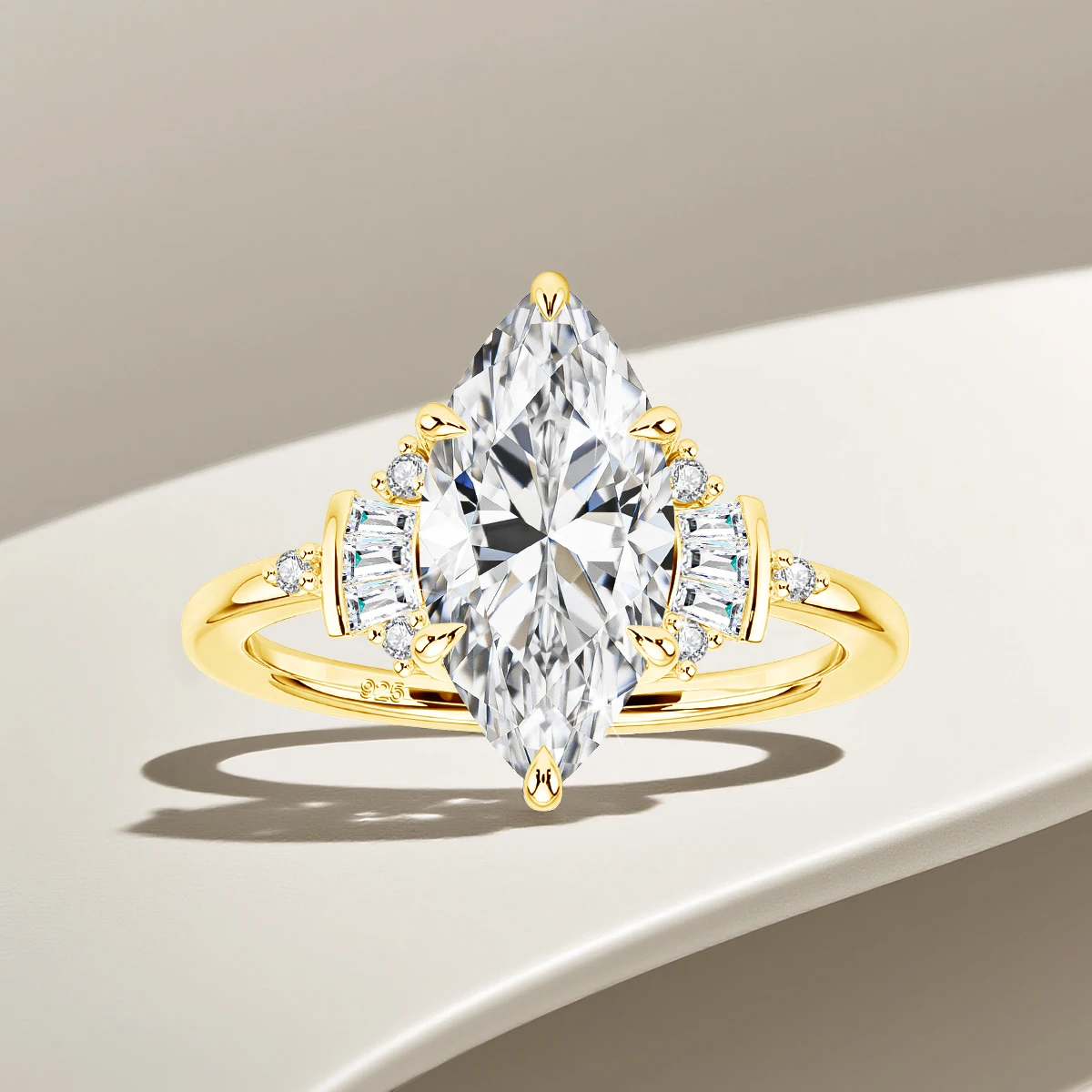 Luxuriöser Marquise-Verlobungsring 3ct 7*14mm Moissanit Laborgezüchteter Diamantschmuck für Damen mit GRA-Zertifikat Hochzeitsgeschenk im Angebot – Detail 2