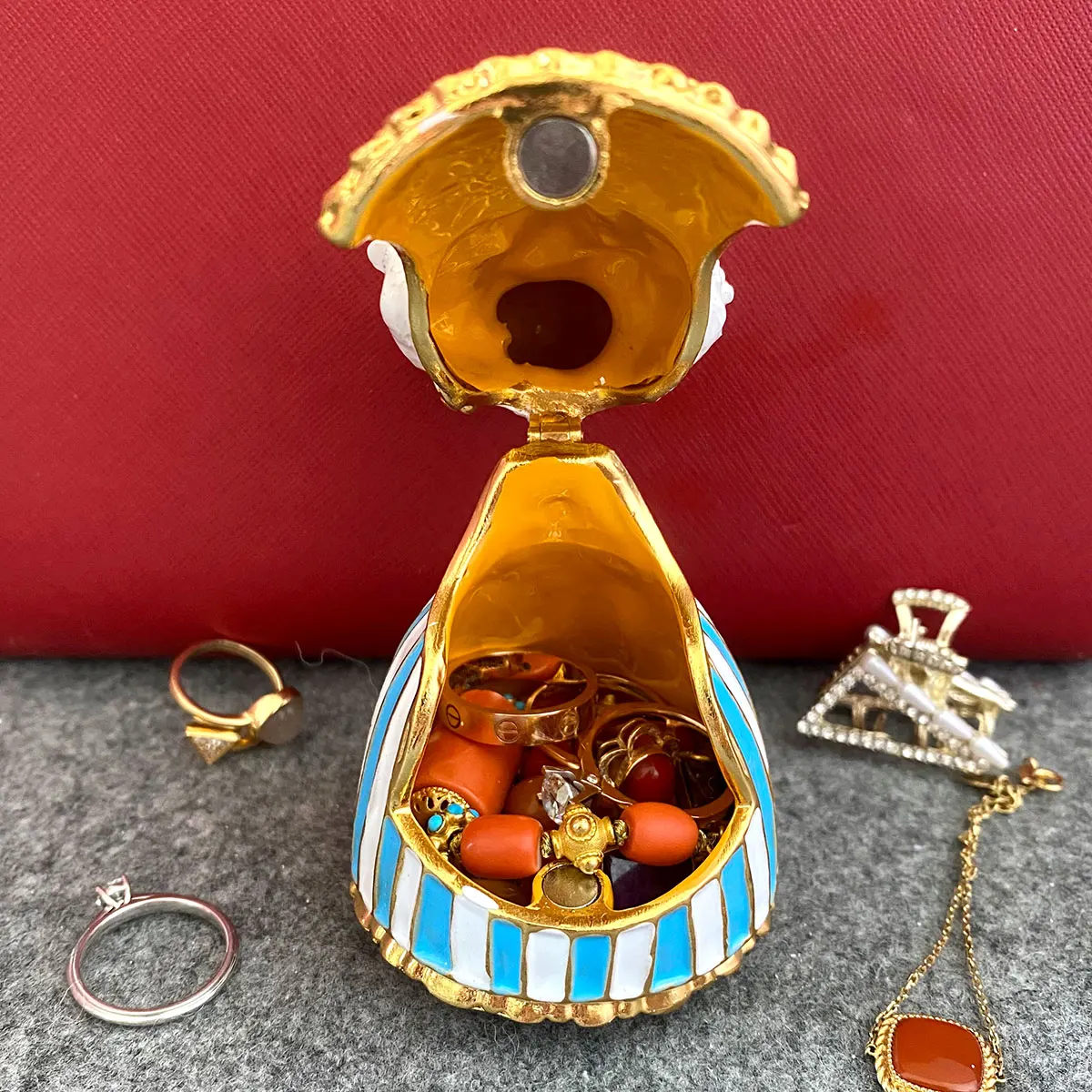 Elegant Cat Figurine Hinged Metal Enameled Jewelry Trinket Box Ring Holder Organizer Collectible Xmas Gift for Home Wedding Favo