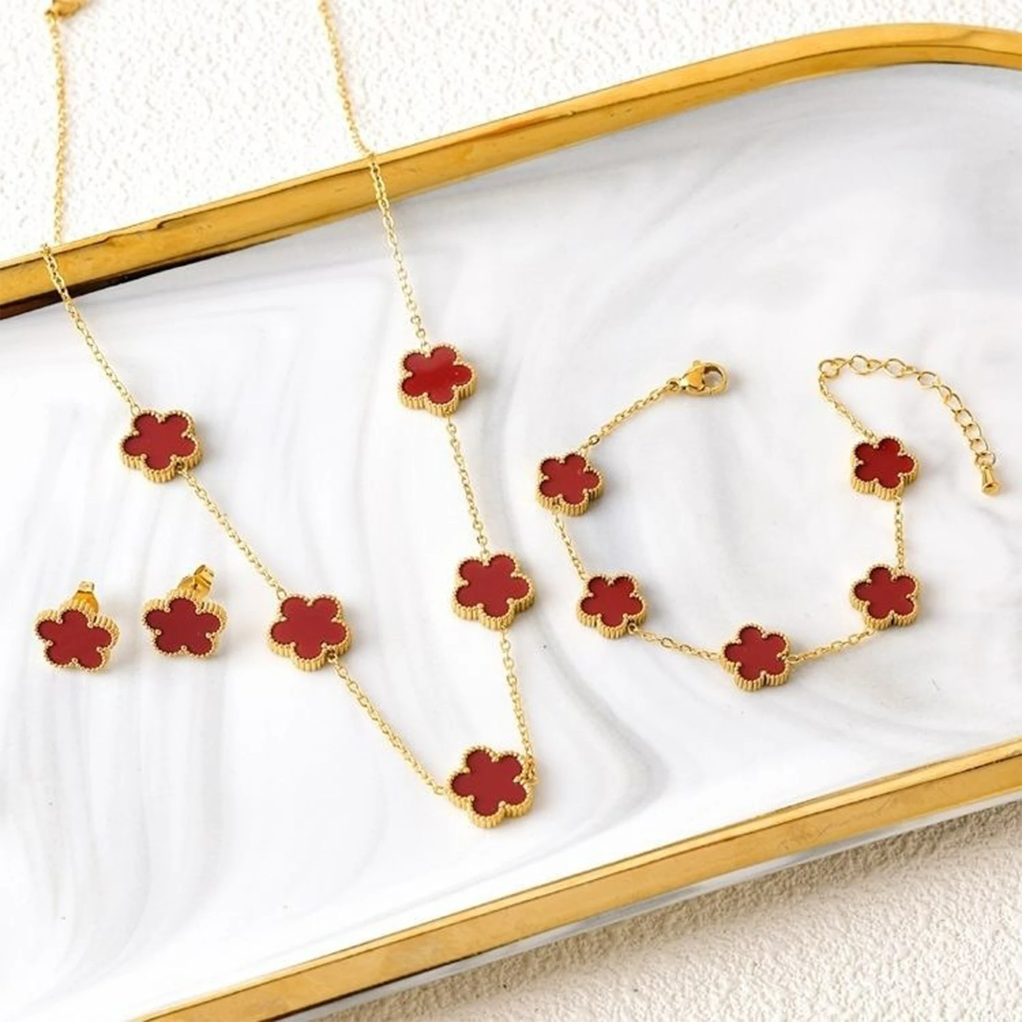 3pc 18k Gold-Plated Five-Leaf Flower Necklace Earrings Bracelet Set