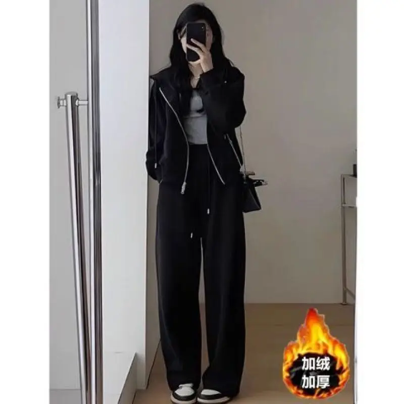 Velvet and Thickened Sports Suit For Women\'s Autumn Winter Korean Edition Loose Slim Fashion Sweater Casual Pants Two Piece Set