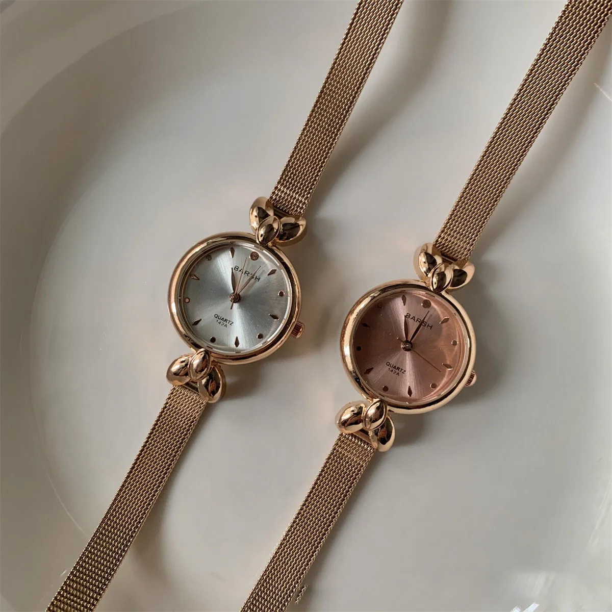 سلسلة نمط الراقية ساعة نسائية أنثى نموذج Ins نمط المتخصصة الحد الأدنى مزاجه المدمجة ورائعة الطلب الصغير هدية #1