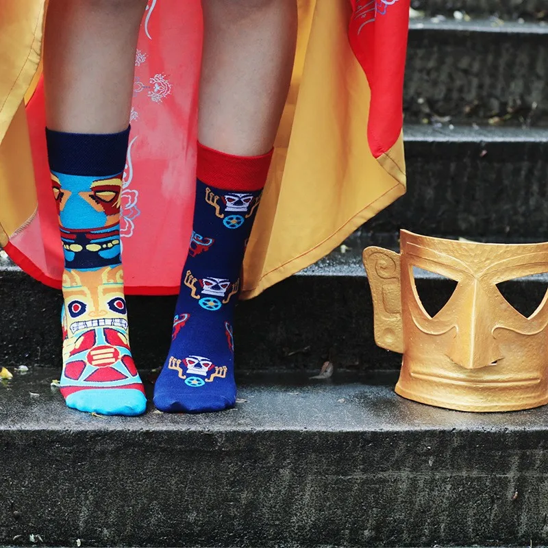 New Fashion AB Asymmetric Mandarin Duck Socks for Men and Women Medium High Tube Cotton Creative Humanistic Niche Street Trend