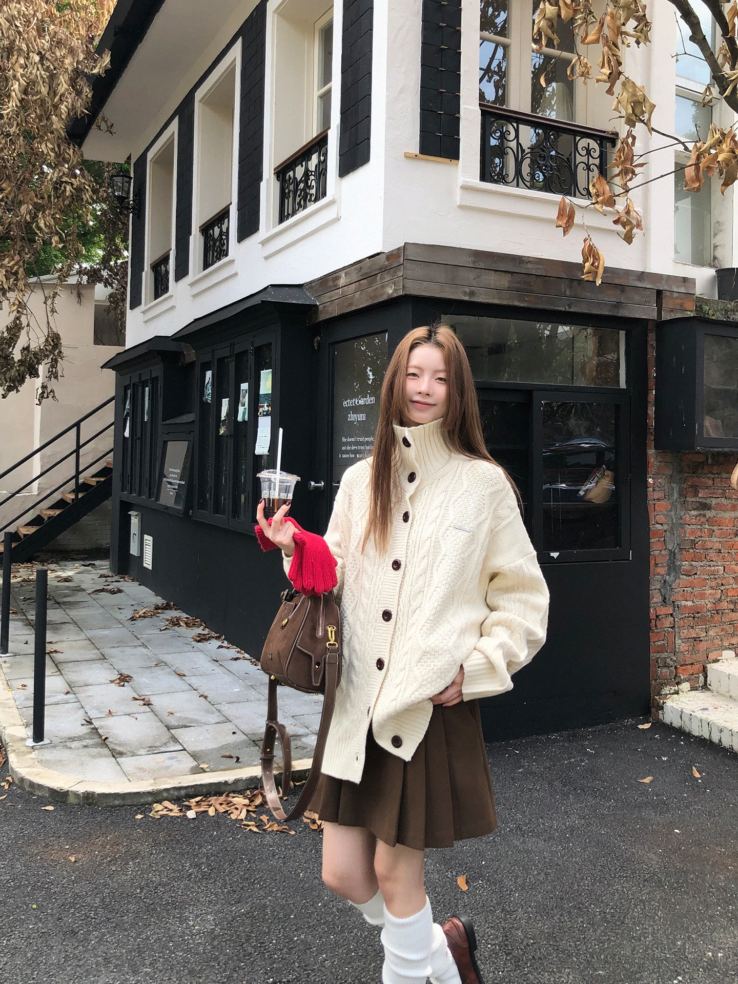 

Red Celebri Knitted Open Cardigan Women's Autumn Faion 2025 New Top Unique Beautiful Anti-Aging Sweater Jaet