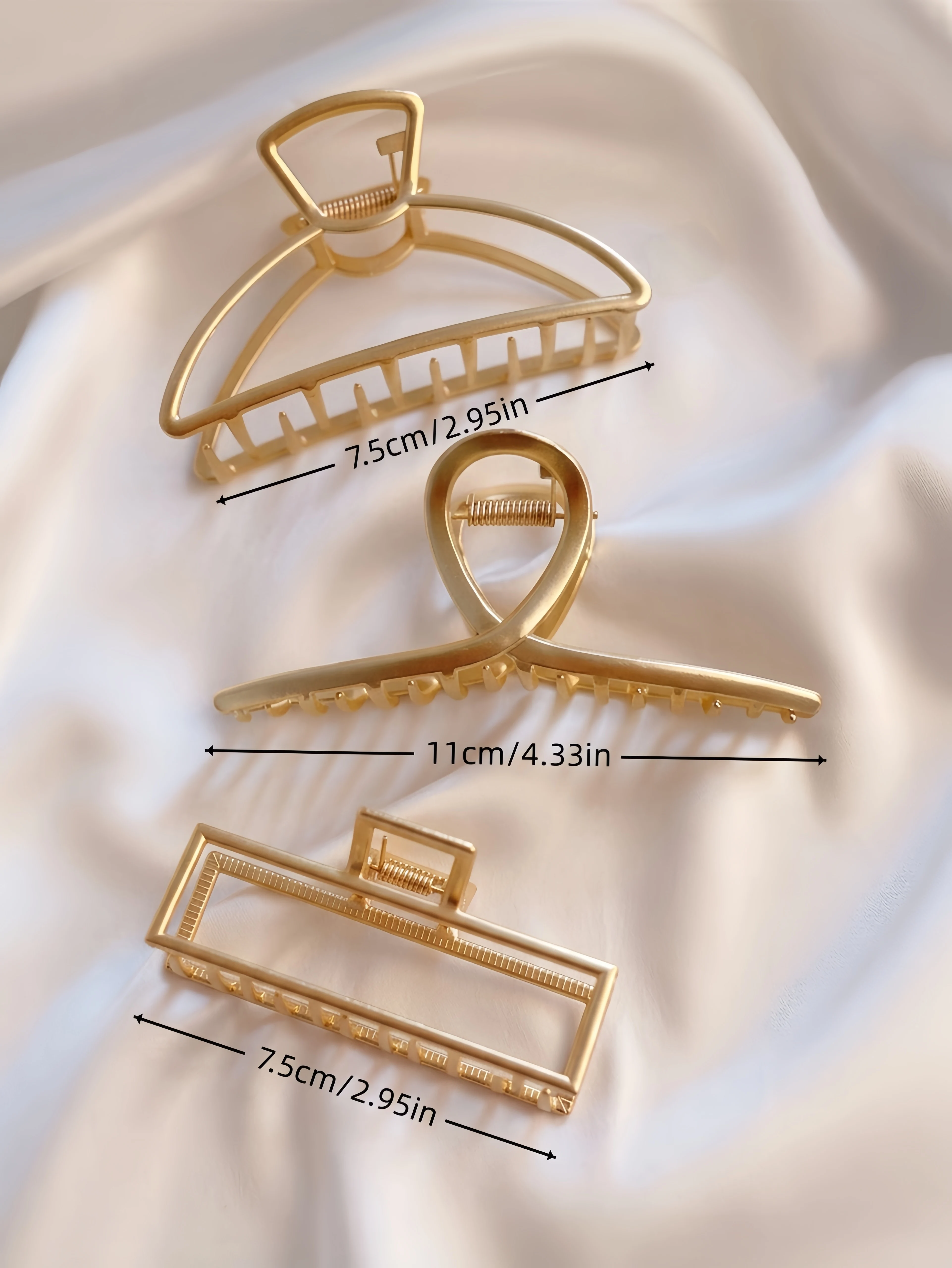 Women's Gold Metal Hair Claw Clip – Half-Moon Square Alloy Grab Clip, Elegant Fashion Headwear Accessory for Daily Makeup Bathin