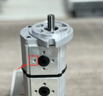 Excavator Charging Pump Gear Pump 3 Combined Pumps kayaba hydraulic gear pump