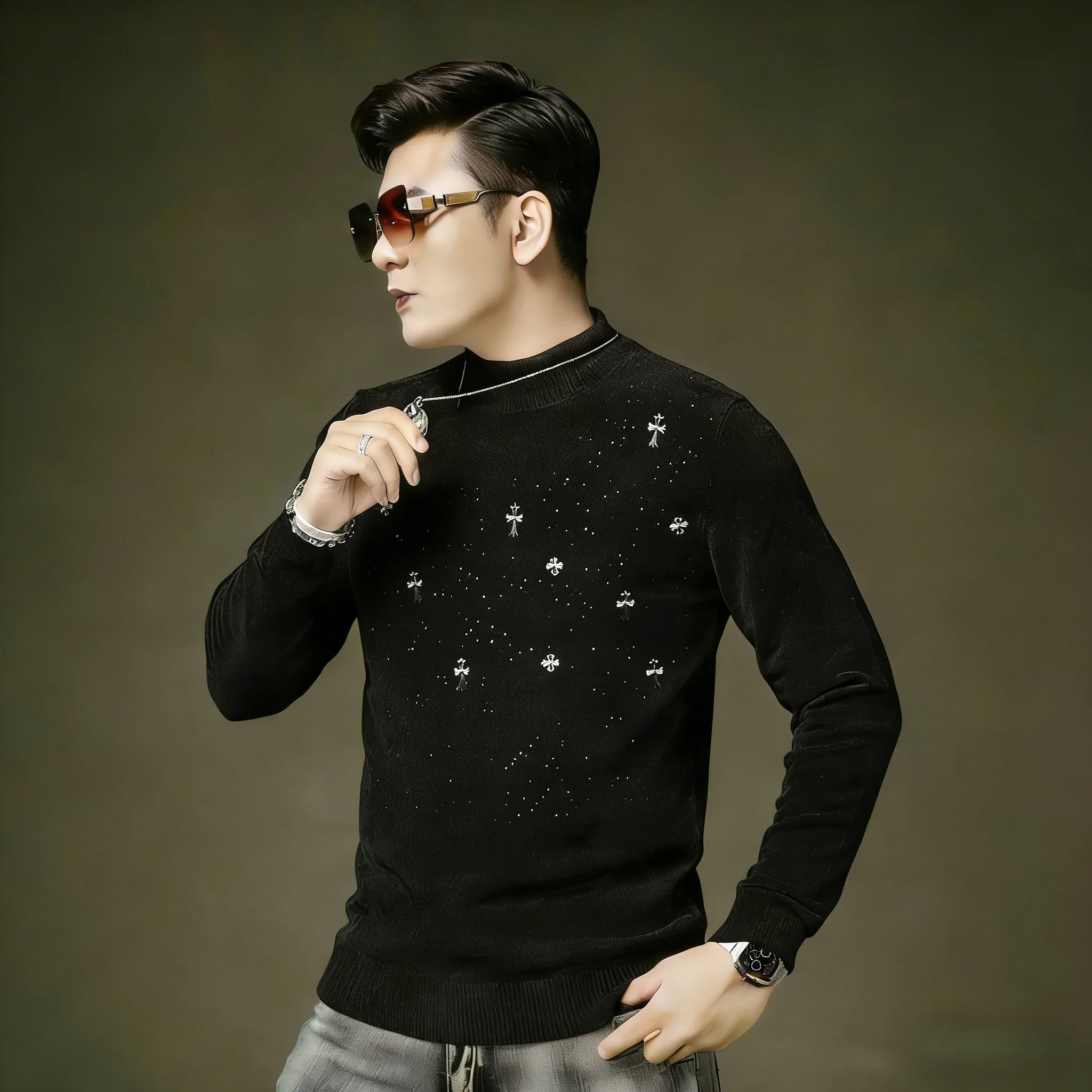 

Men's High-End Trendy Knitted Sweater Heavy-Du Rhinestone round Ne Versatile Winter Faion Cross Design Casual Wear