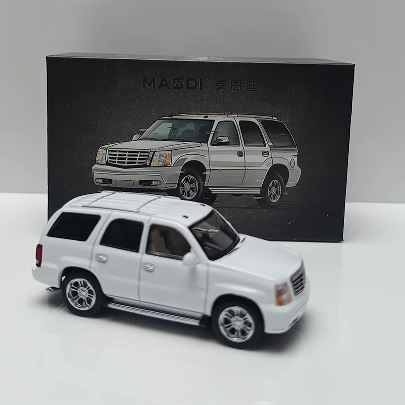 MASDI 1:64 エスカレード 2005 ダイキャストカーモデル