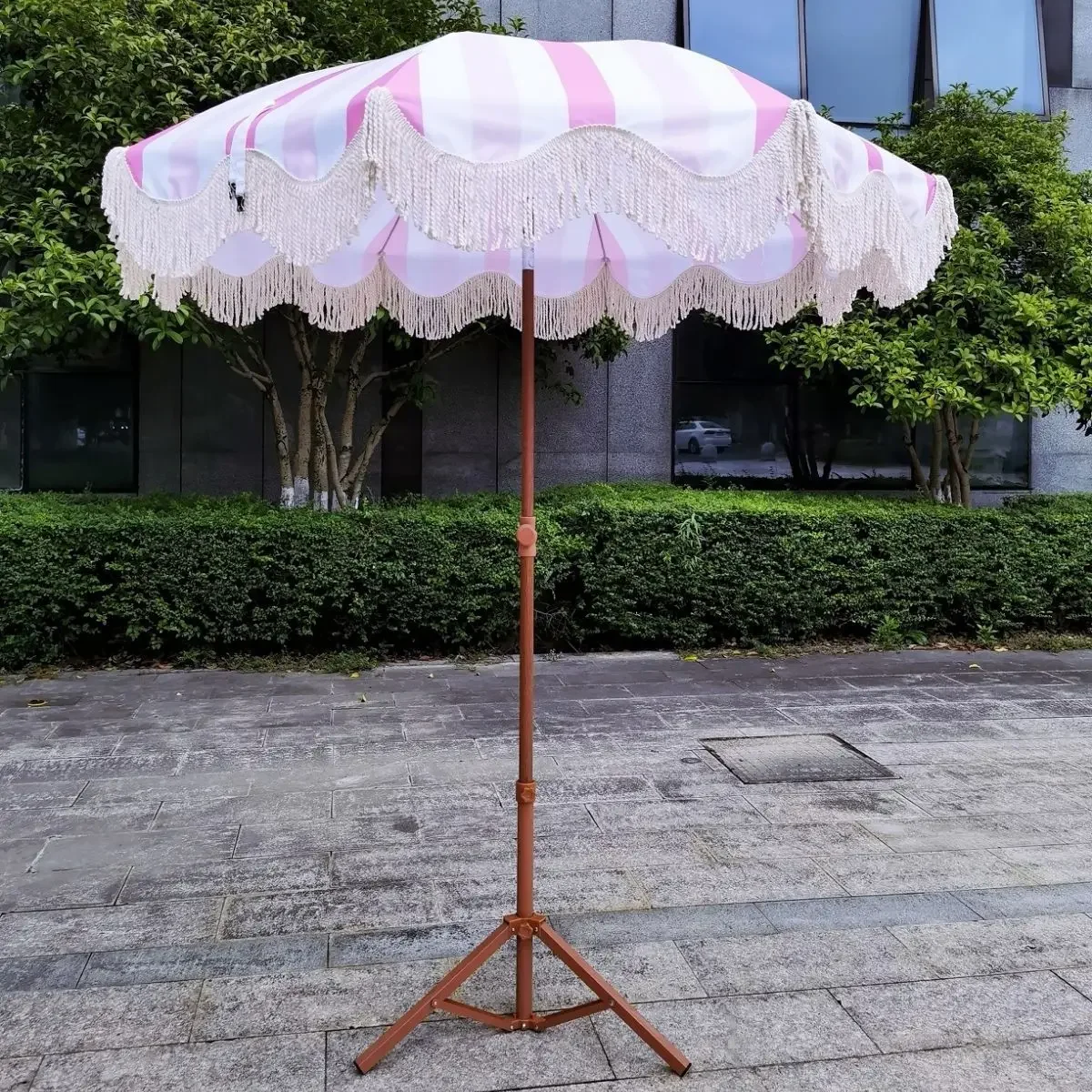 New cross-border striped beach umbrella, garden courtyard sun umbrella, swimming pool, pastoral vacation, outdoor shade tassel u