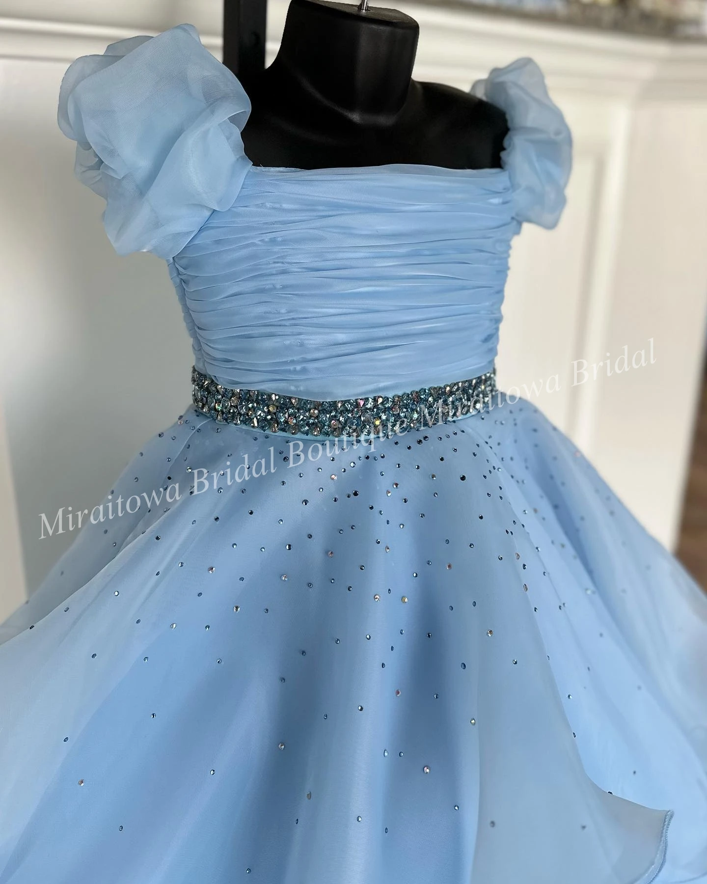 Vestido de fiesta Coral para niña, vestido Formal de fiesta de cumpleaños para niño pequeño, con mangas abullonadas, capa con volantes, 2023