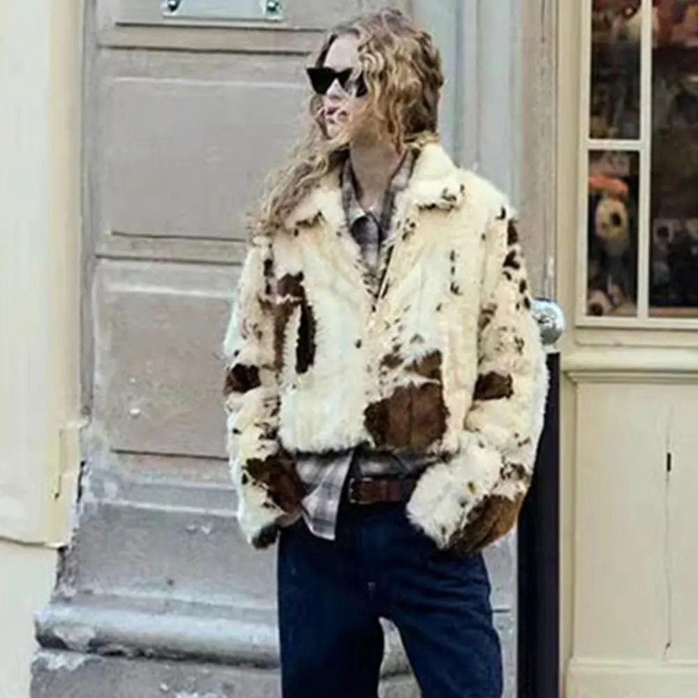 Damska jesienno-zimowa moda, płaszcz z klapami, pluszowy płaszcz, kurtka z wełny jagnięcej, luźna parka z imitacji futra, kolor krowy, odzież wierzchnia damska.