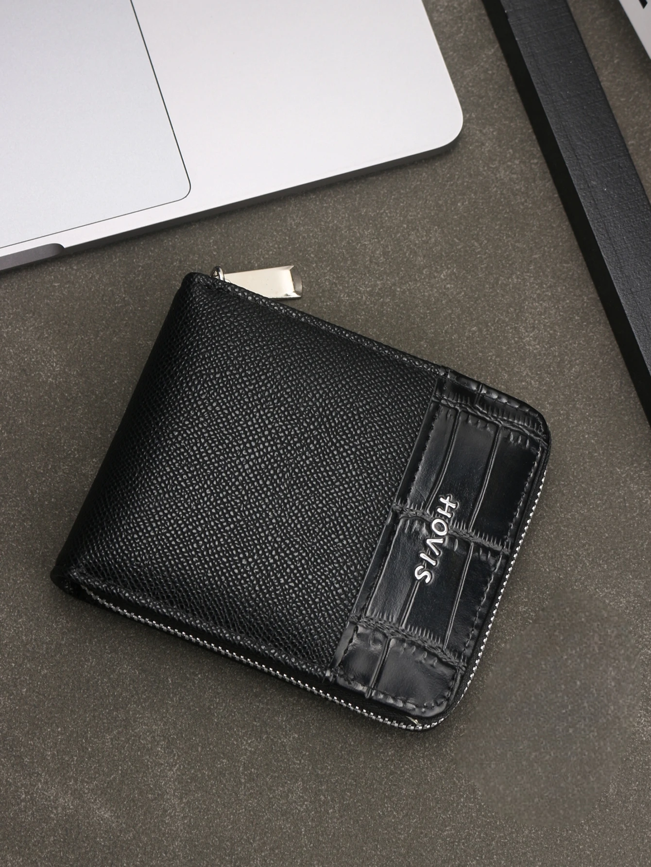 HOVIS Men's Full Zip Around Bifold Short Wallet - Saffiano & Crocodile Embossed Leather Wallet with ID Window, Multi-Card Slots