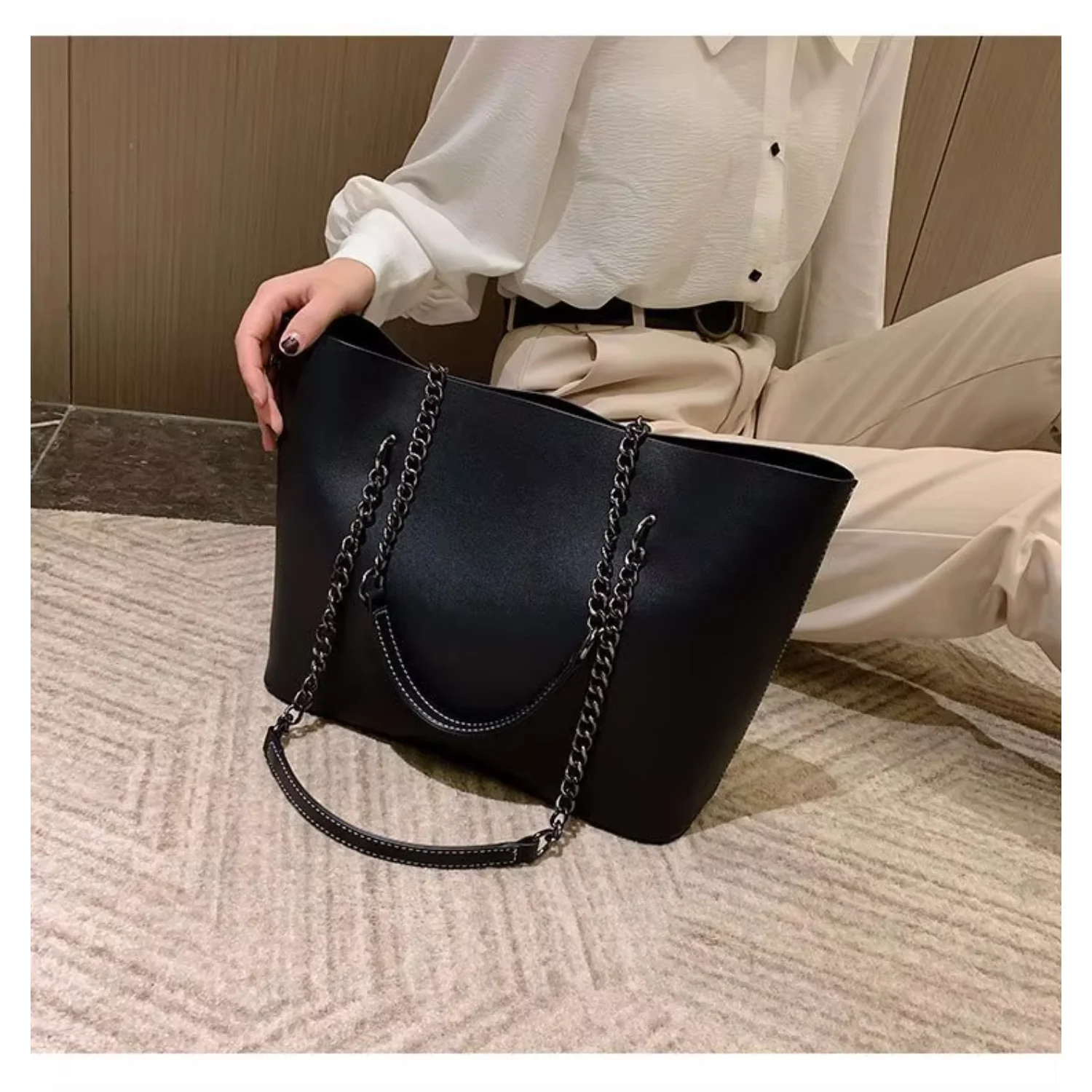 Wholesale Handle Chain Pu Tote  Shoulder Handle Chain Pu Tote  Women Underarm