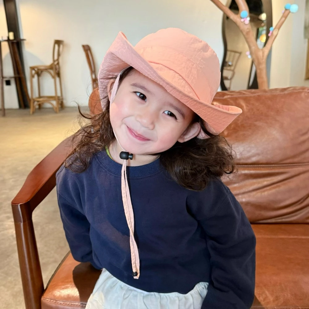 Kapelusz typu bucket na sznurku w cukierkowych kolorach, szybkoschnący, w stylu koreańskim, dziecięcy kapelusz rybacki, anty-UV, casualowy letni kapelusz przeciwsłoneczny dla dzieci.