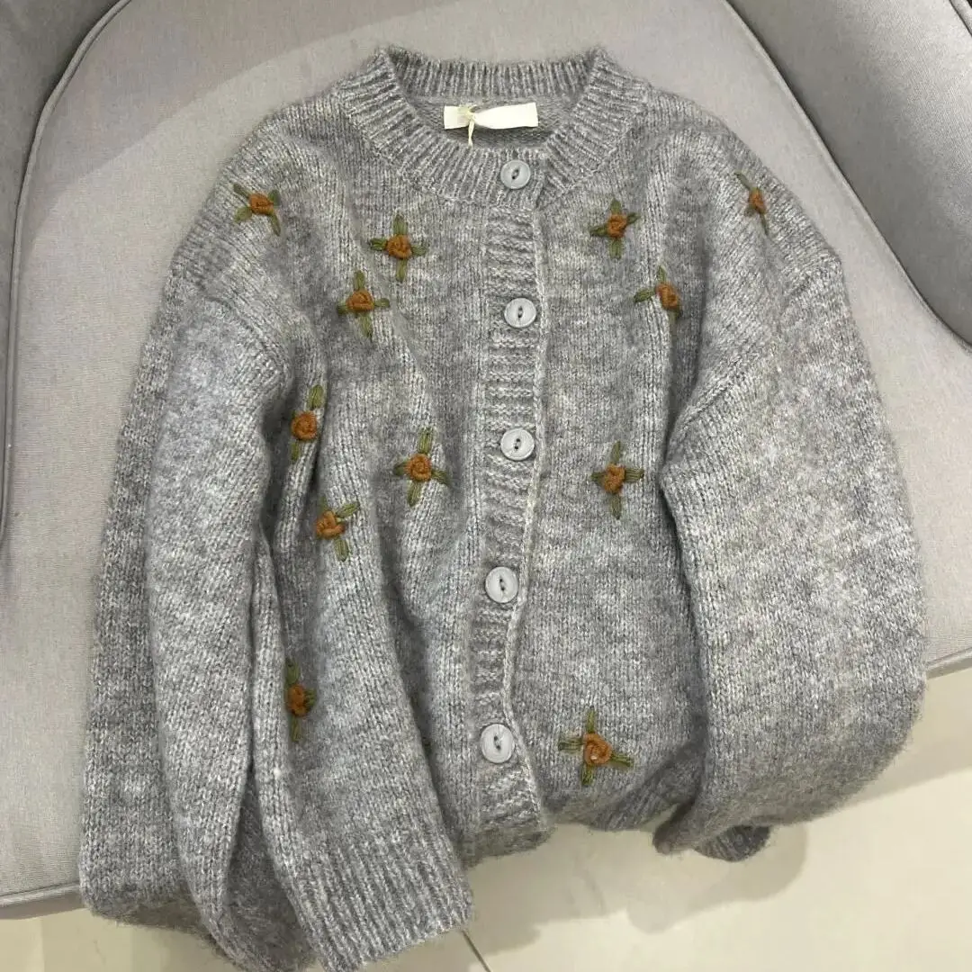 

Korean Knitted Cardigan Gray Floral Sweater Women Winter Sweet Style Top Soft Waxy Knitted Sweater Jacket