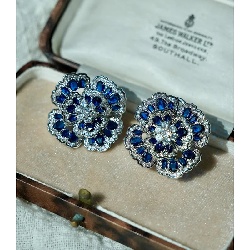 

Элегантные серьги-гвоздики с синим цветком, винтажные великолепные женские аксессуары для ушей FLORAL