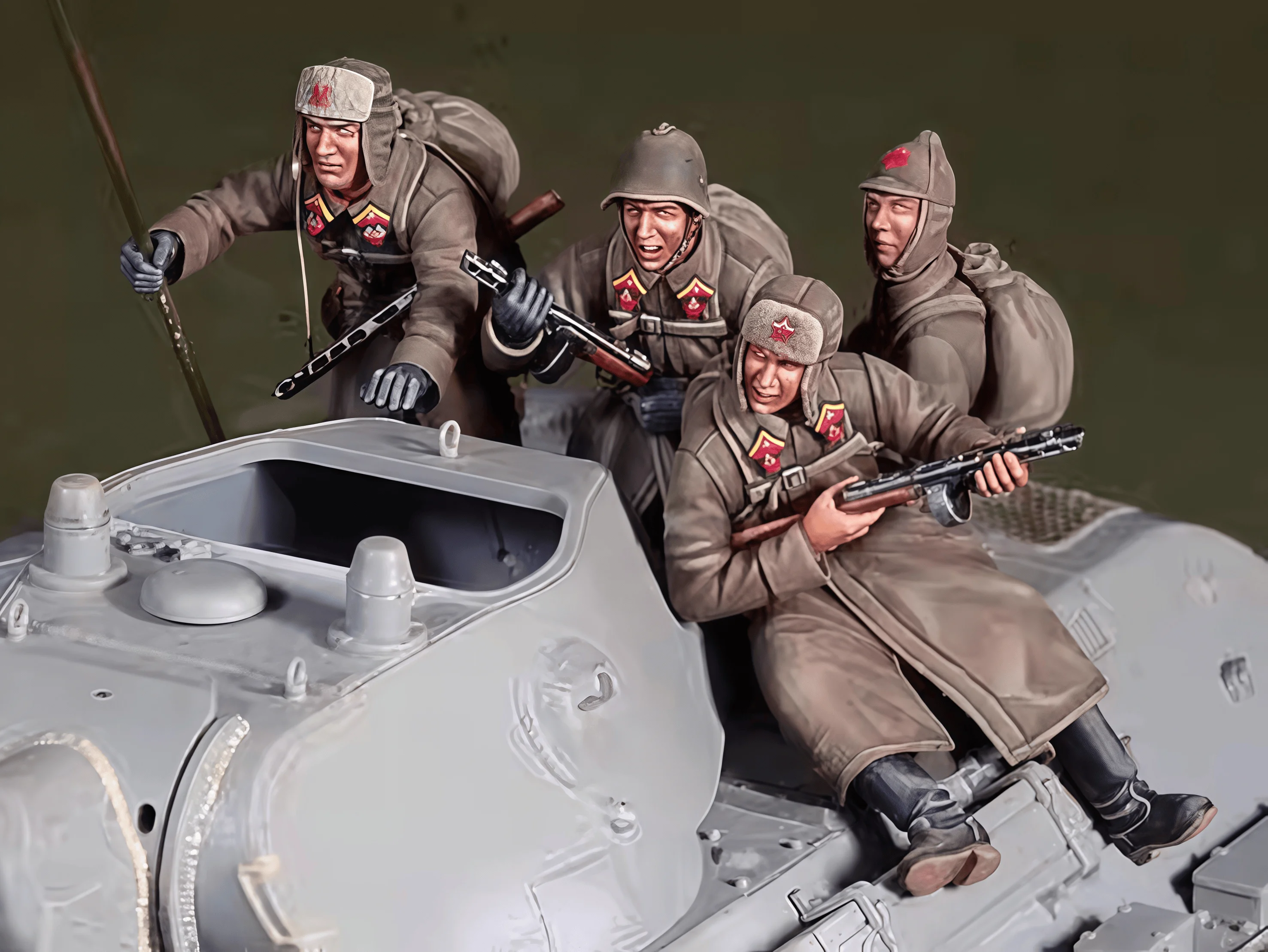 

1:35 модель из смолы GK, 4-х танковые солдаты от древних времен, неокрашенная и необходимо собрать