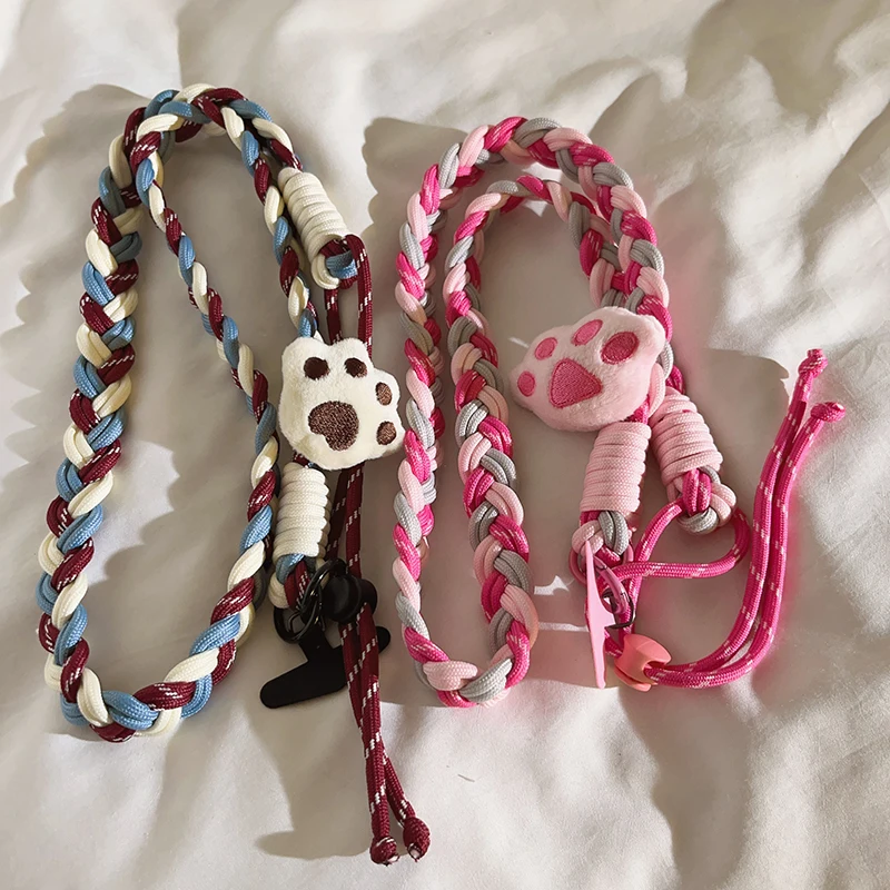 

Versatile Plush Cat Paw Brooch - Detachable, Twisted Long Adjustable Crossbody Strap, Fits Phone Cases, Neck Lanyard, Anti-Lost
