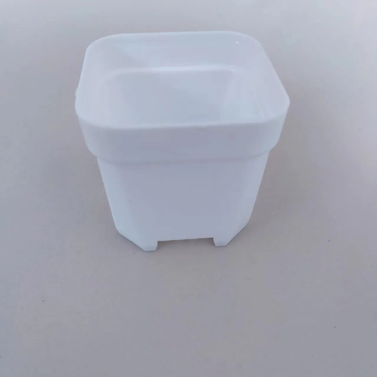 Square Shallow Container DP02 Constructed from Recycled Plastic for Plant Styling in Apartment Balcony or Workspace